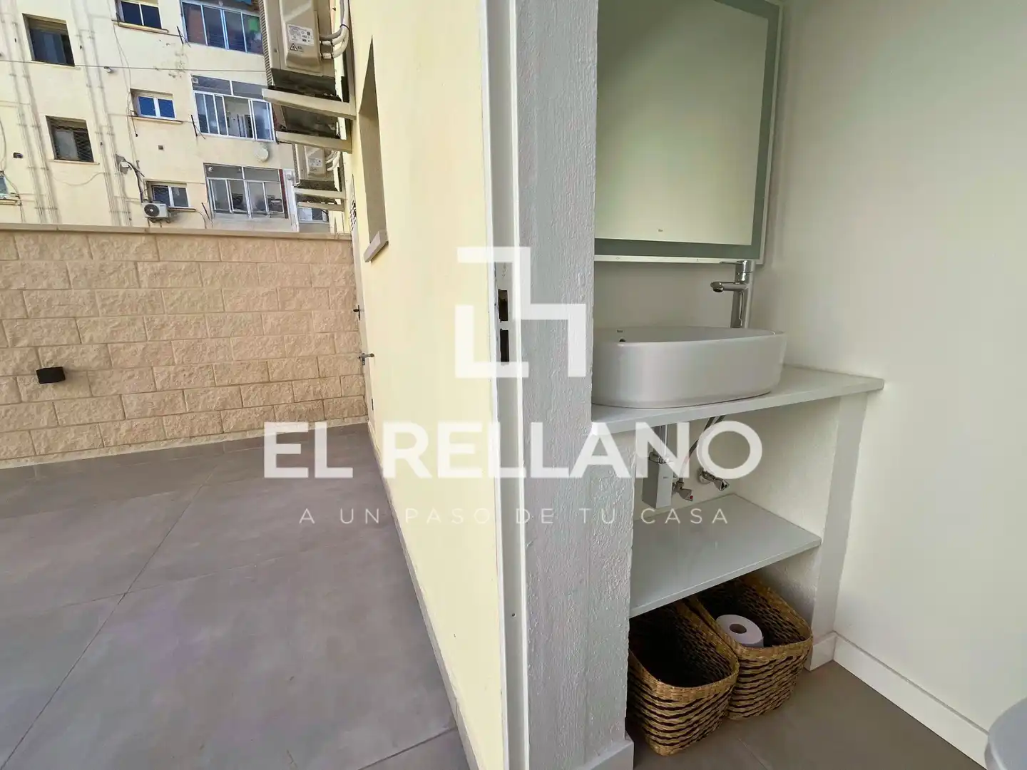 Terraza de Piso en venta en Badalona con Aire acondicionado, Calefacción y Jardín privado