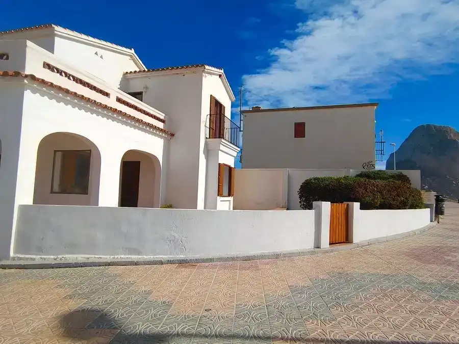 Vista exterior de Casa o xalet en venda en Calpe / Calp