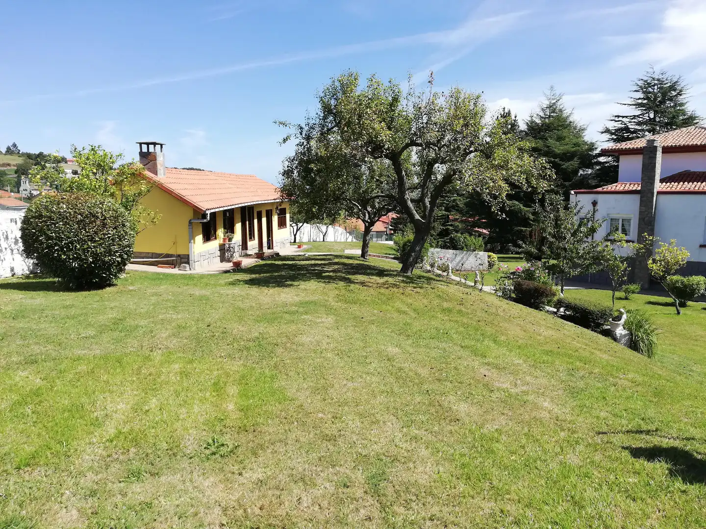 Jardí de Finca rústica en venda en Castrillón amb Calefacció