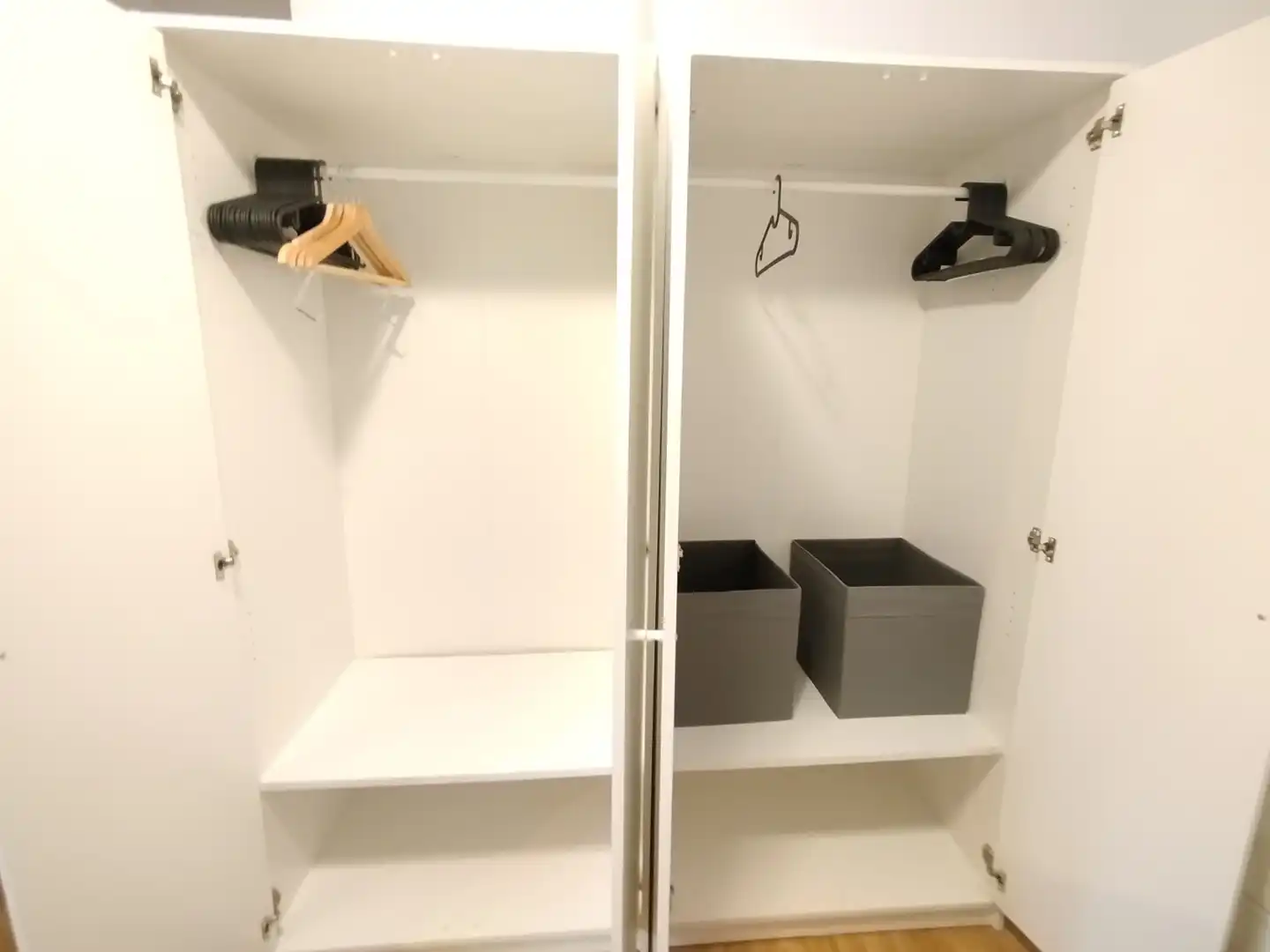 Bedroom of Flat for share in Madrid  with Heating, Furnished and Oven