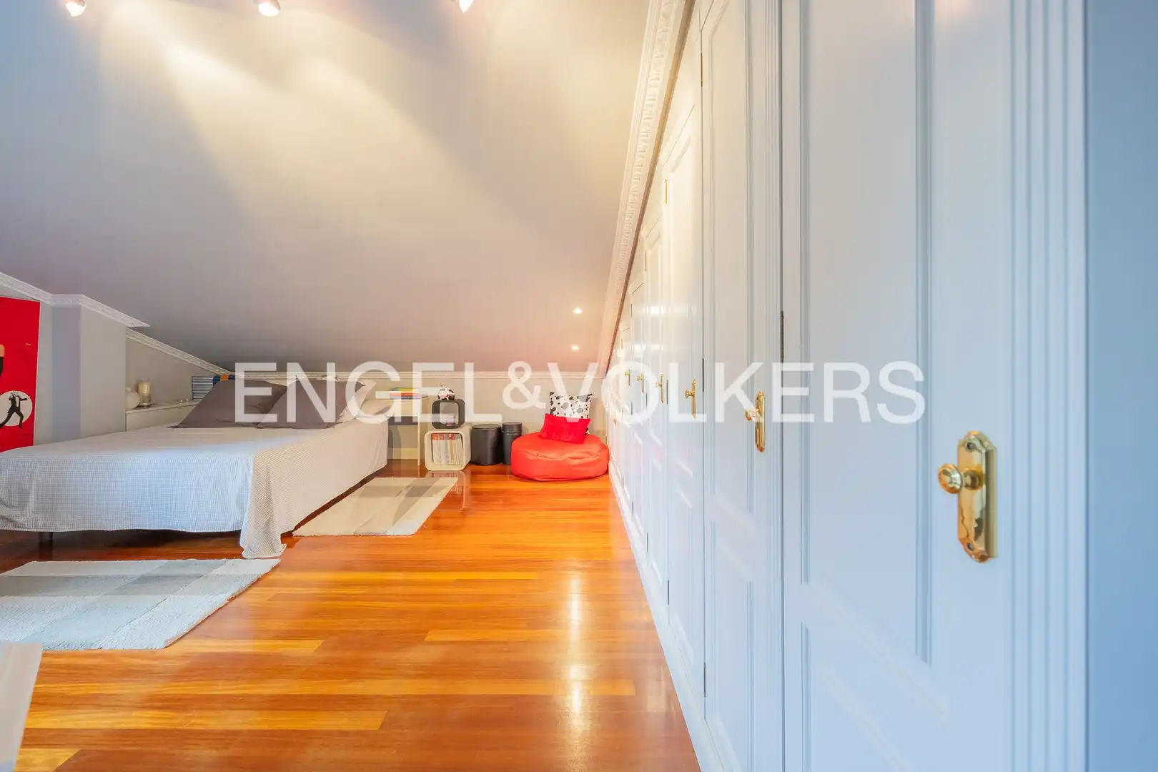 Casa o chalet en venta en Loiu con Calefacción, Jardín privado y Trastero