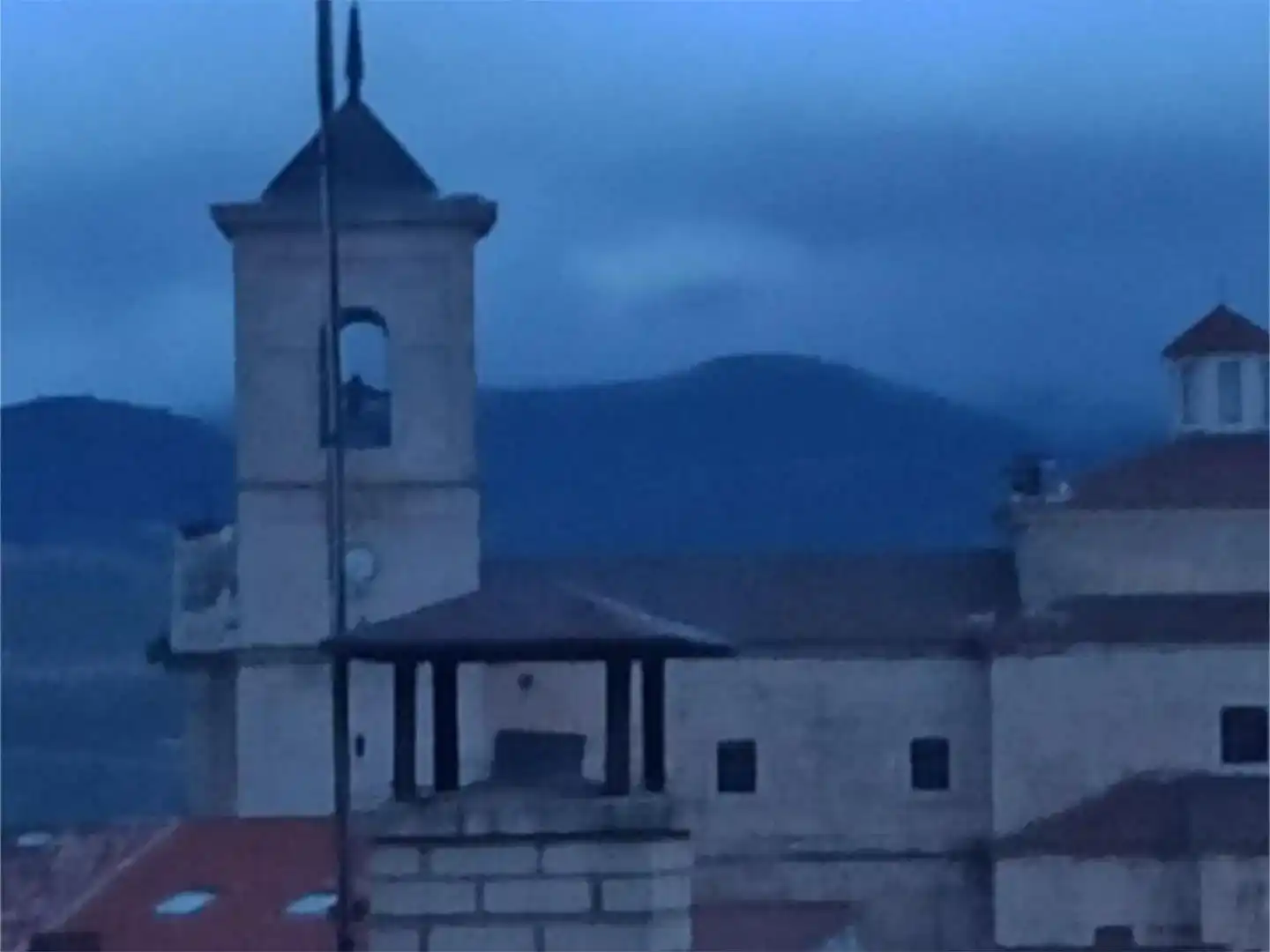 Vista exterior de Pis en venda en Uceda amb Balcó