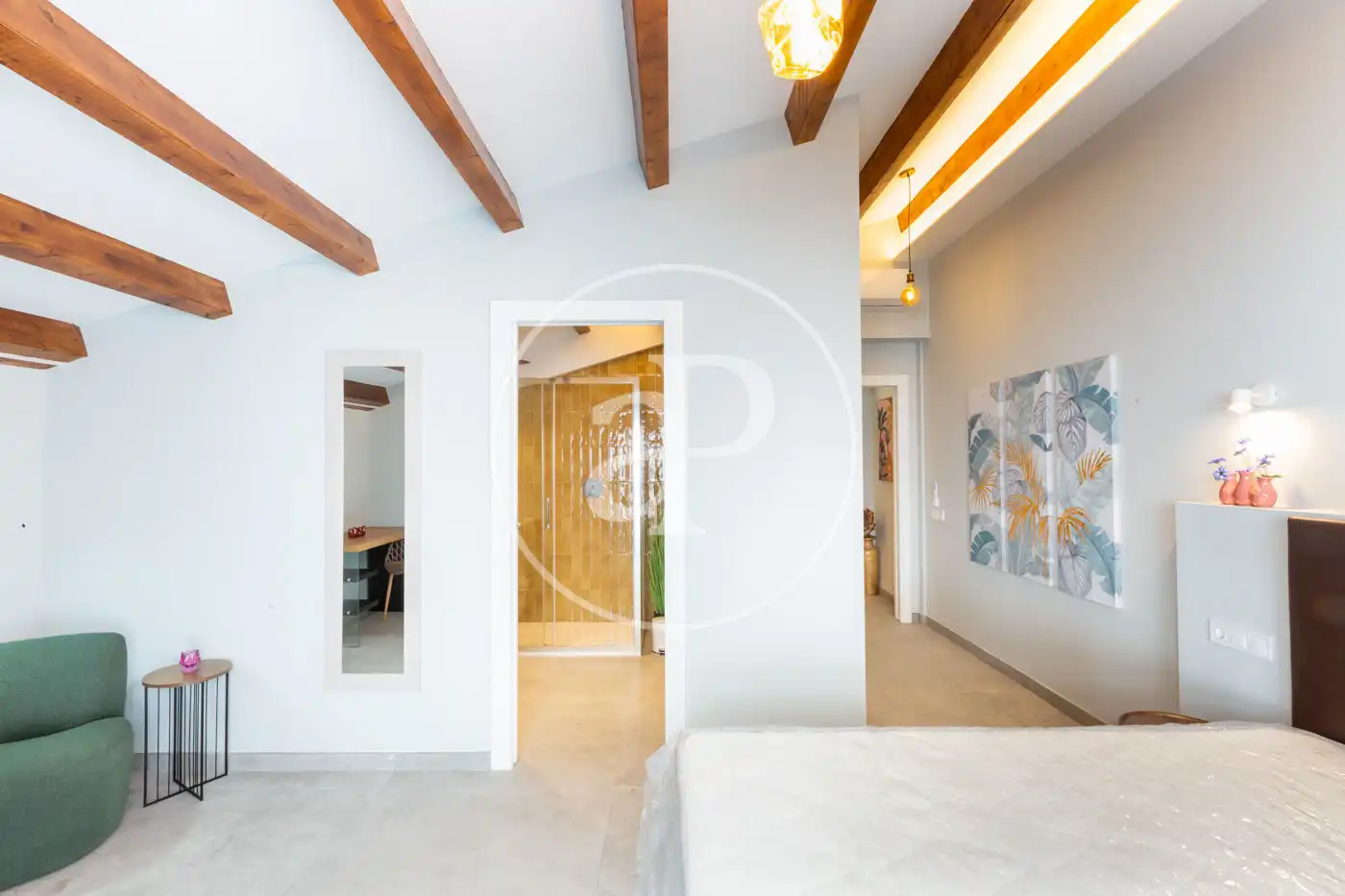 Maisonette zum Verkauf in Valencia mit Klimaanlage, Heizung und Privatgarten