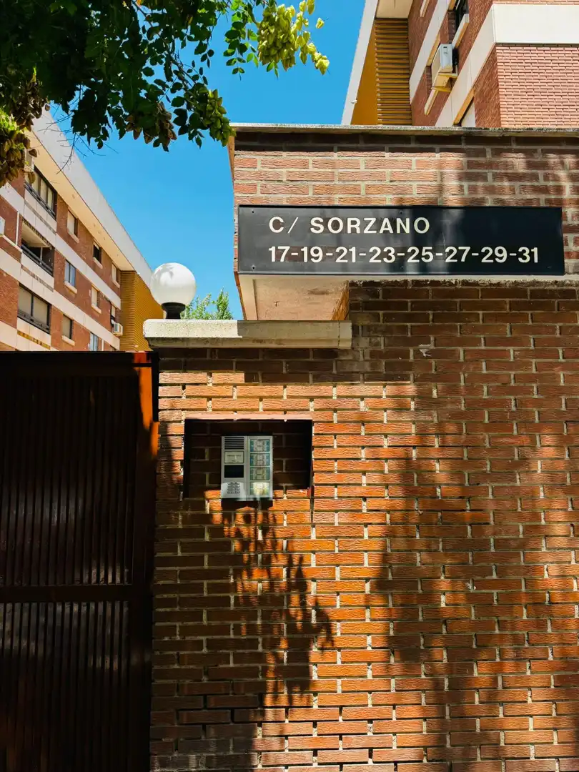 Individual en venda a Calle de Sorzano, imagen 2