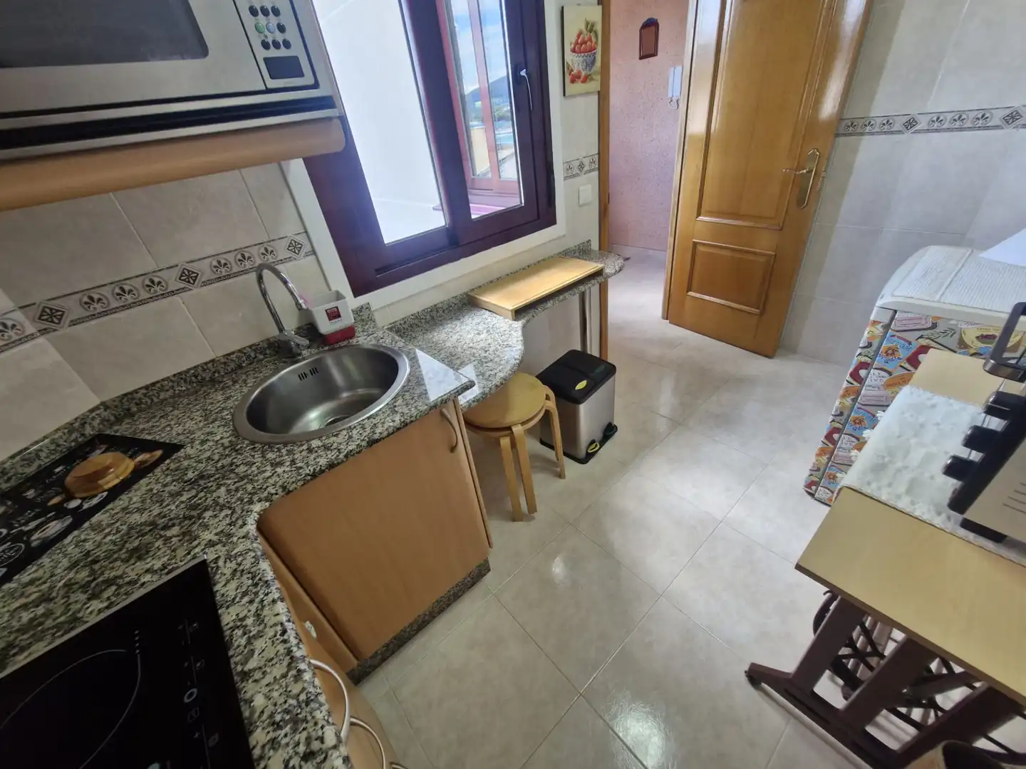 Cocina de Ático en venta en Foz con Terraza, Amueblado y Lavadora