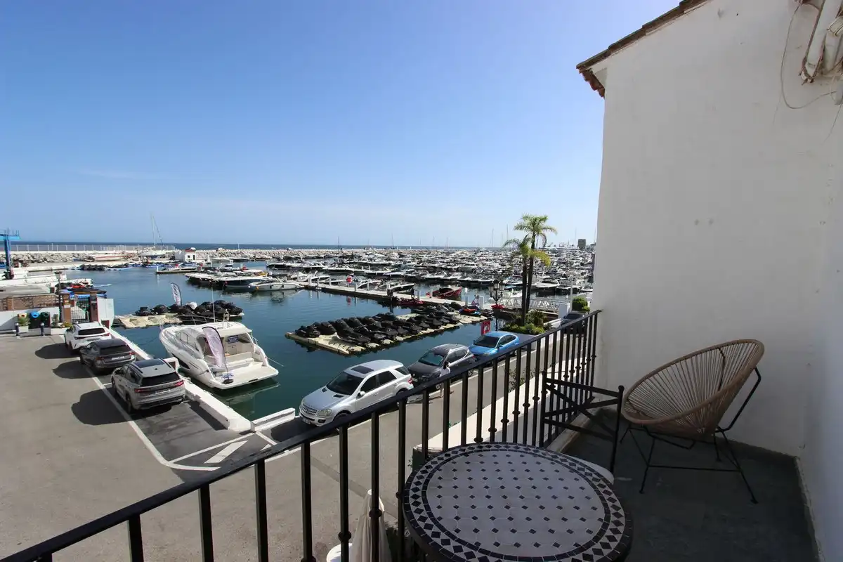 Flat for sale in Puerto Banús