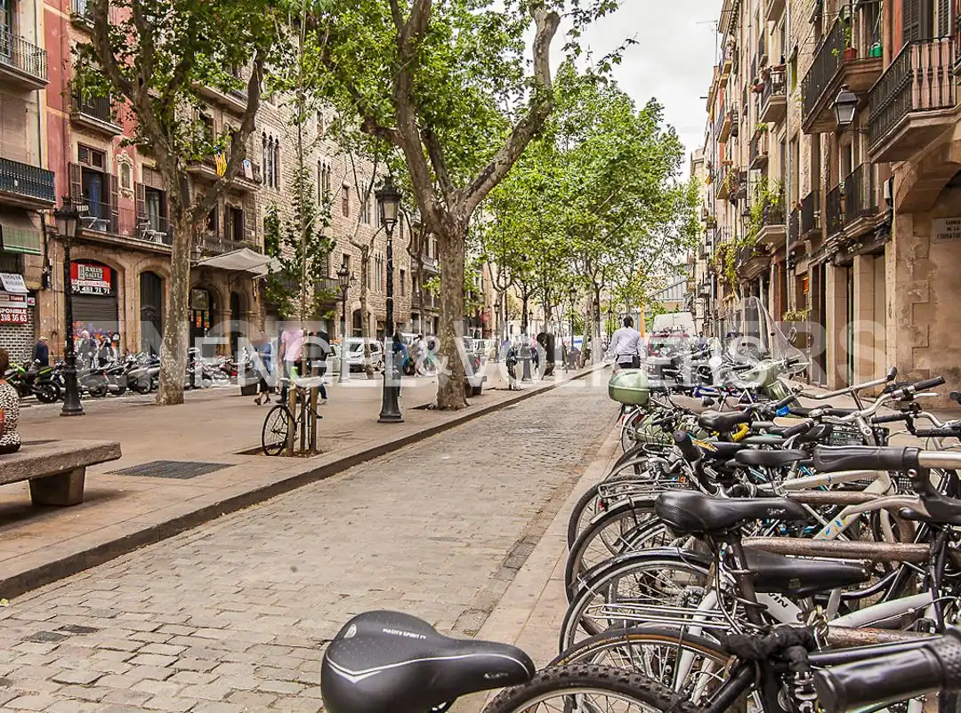 Vista exterior de Àtic en venda en Barcelona amb Aire condicionat, Calefacció i Moblat