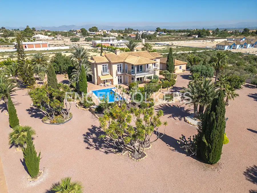 Exterior view of Houses for sale in Elche / Elx  with Air Conditioner, Heating and Private garden
