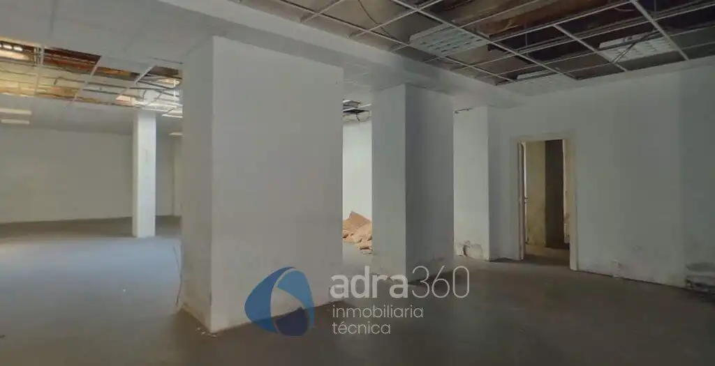 Local comercial en venta en Conde De Superunda, imagen 4