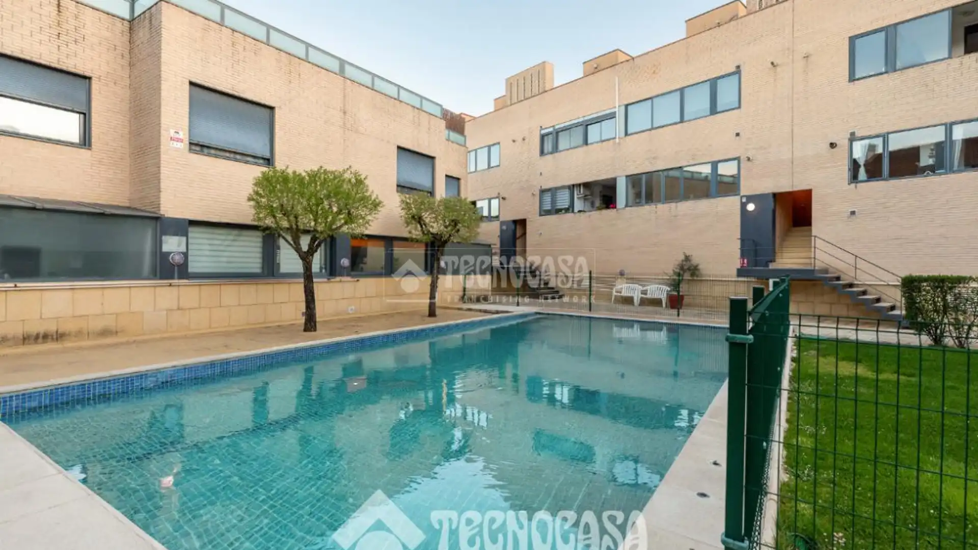 Piscina de Piso en venta en Torrelodones con Aire acondicionado, Calefacción y Terraza