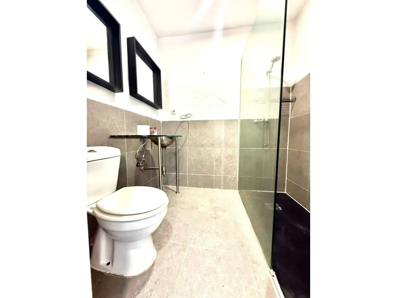 Bathroom of Houses for sale in Carriches  with Private garden and Swimming Pool