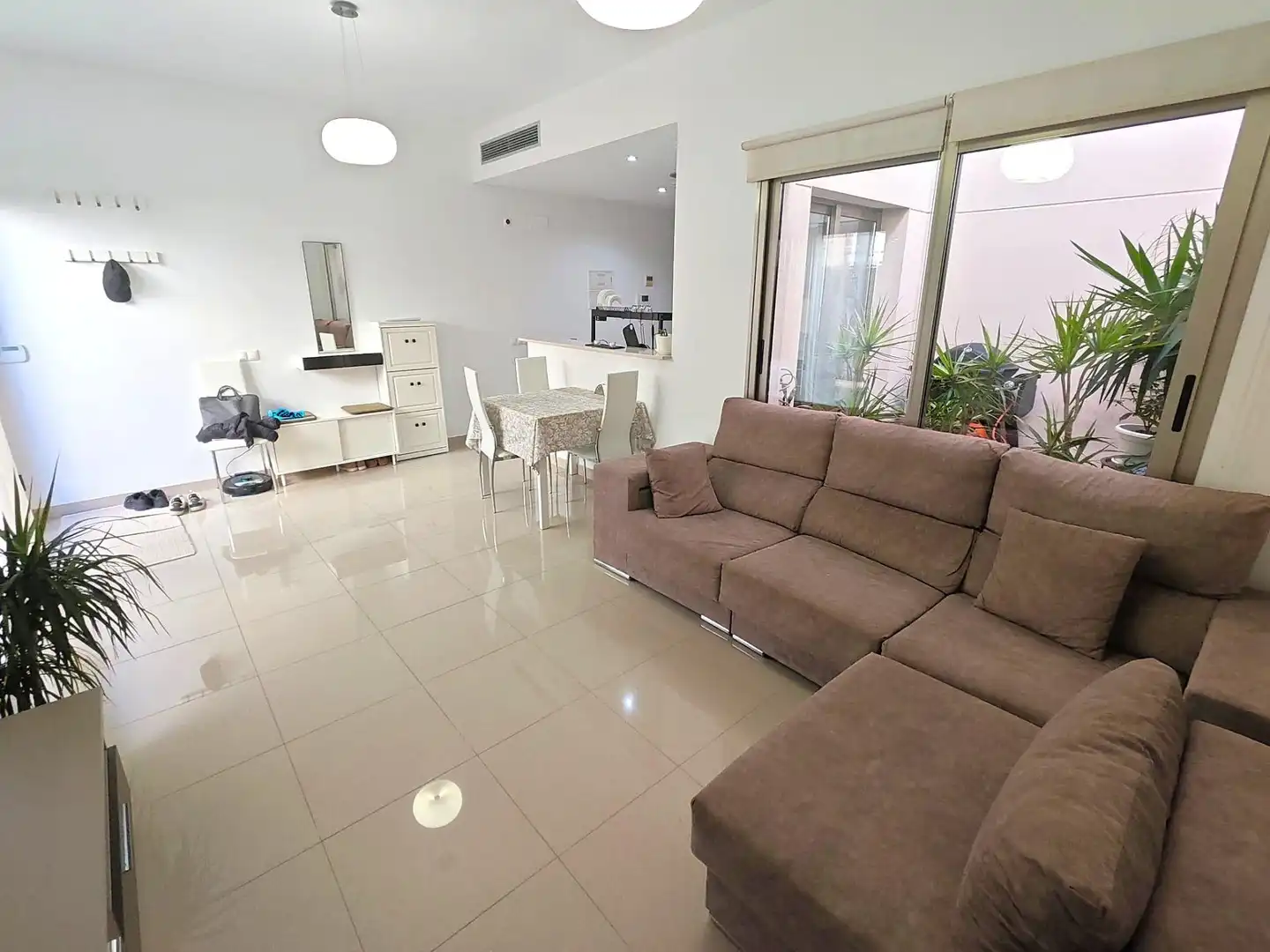 Sala d'estar de Casa o xalet en venda en Orihuela amb Aire condicionat, Terrassa i Traster