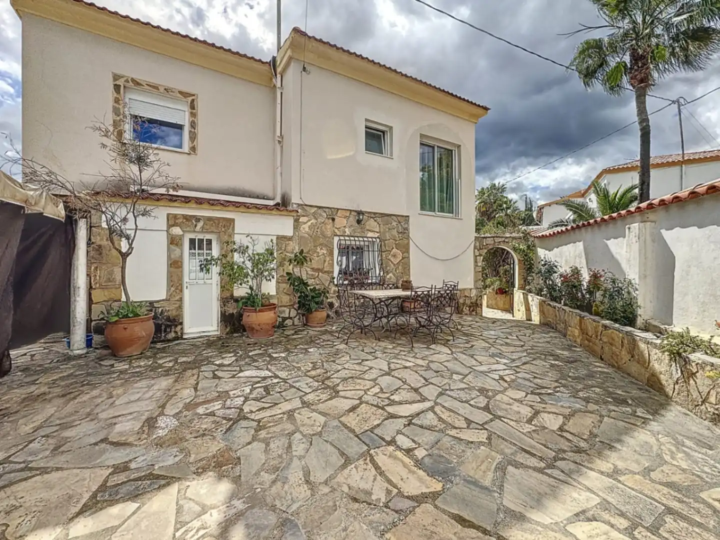 Chalet con piscina en venta en La Nucia Pueblo