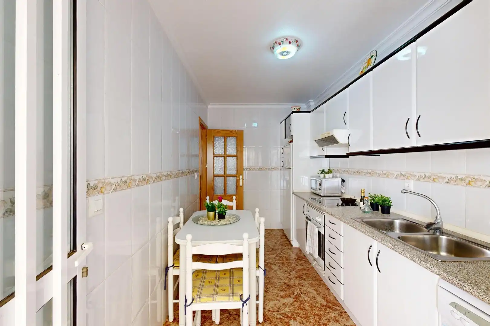 Cocina de Casa o chalet en venta en Los Alcázares con Aire acondicionado, Calefacción y Jardín privado