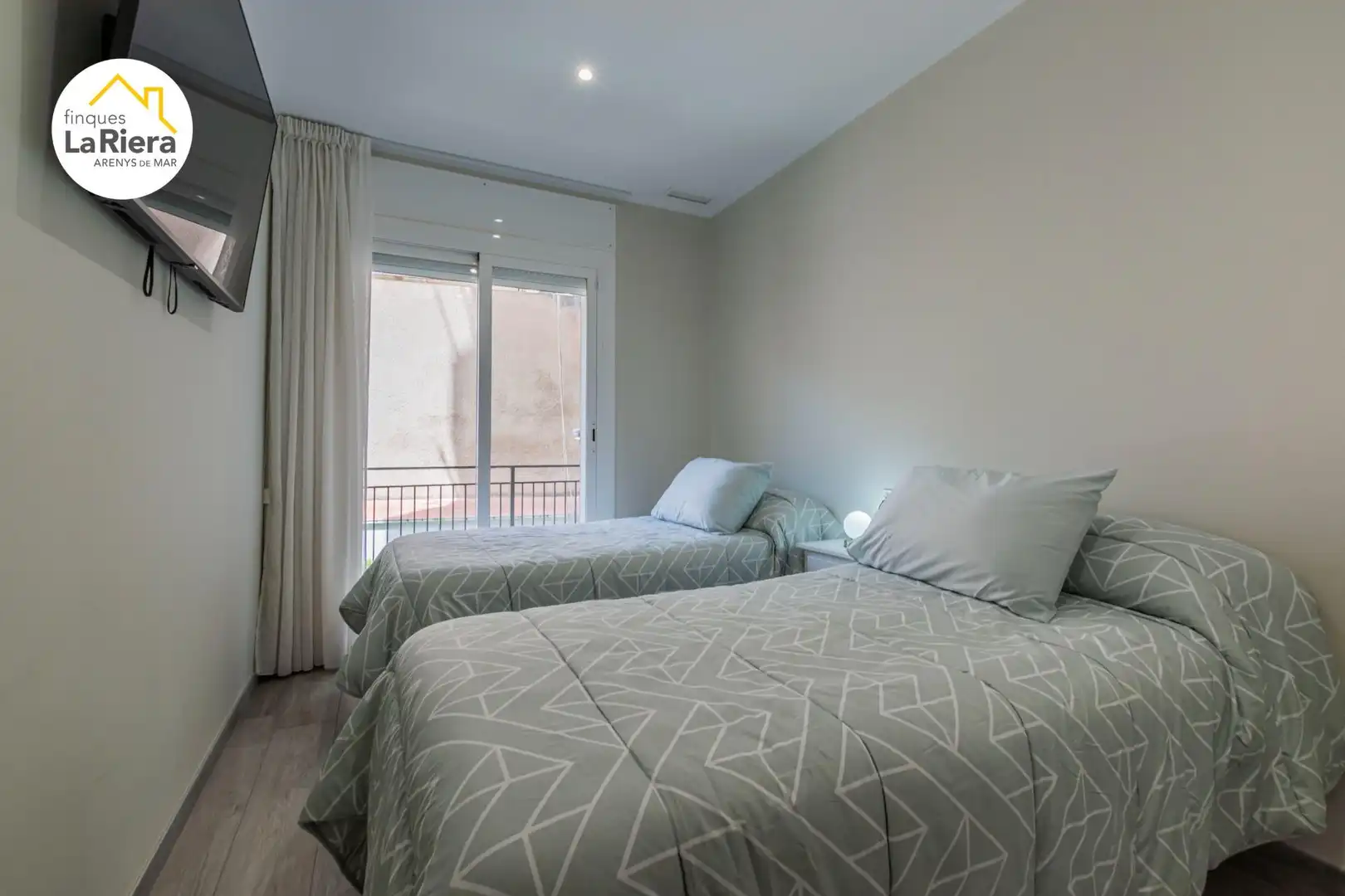 Habitación de Piso en venta en Arenys de Mar con Calefacción, Amueblado y Balcón
