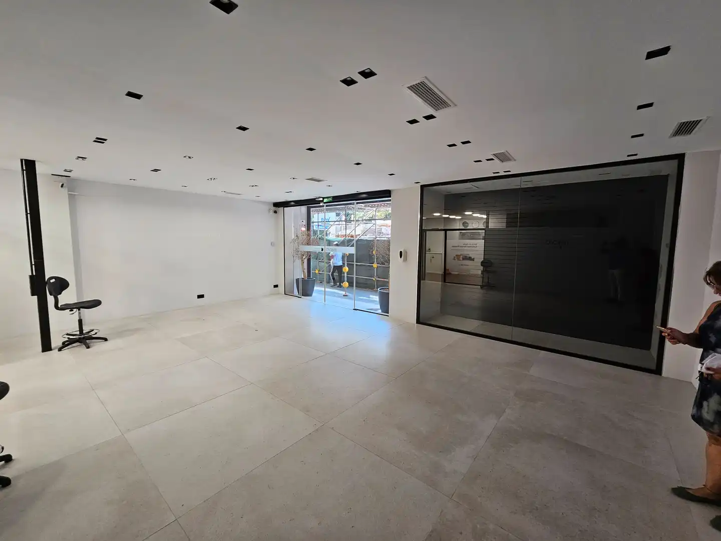 Commercial properties for rent in Avenida Ramón y Cajal, Casco Antiguo