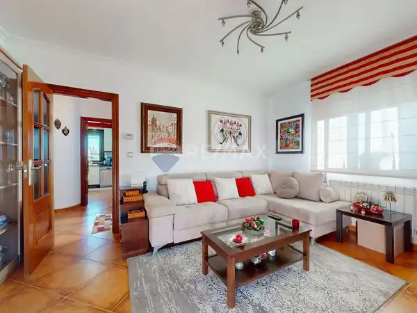 Sala d'estar de Casa o xalet en venda en Vigo  amb Calefacció, Jardí privat i Traster