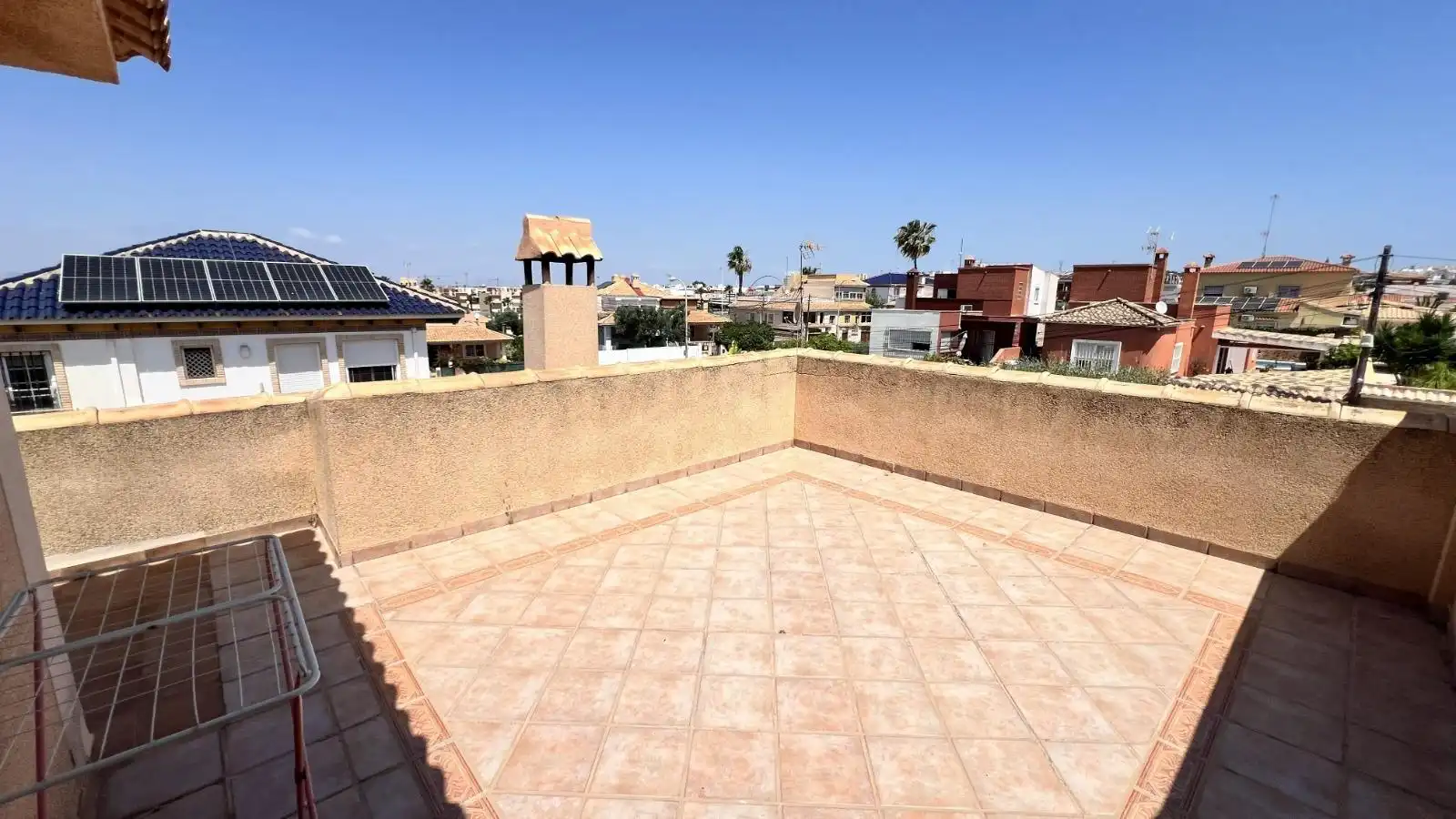 Terraza de Casa adosada en venta en Torrevieja con Aire acondicionado, Jardín privado y Terraza