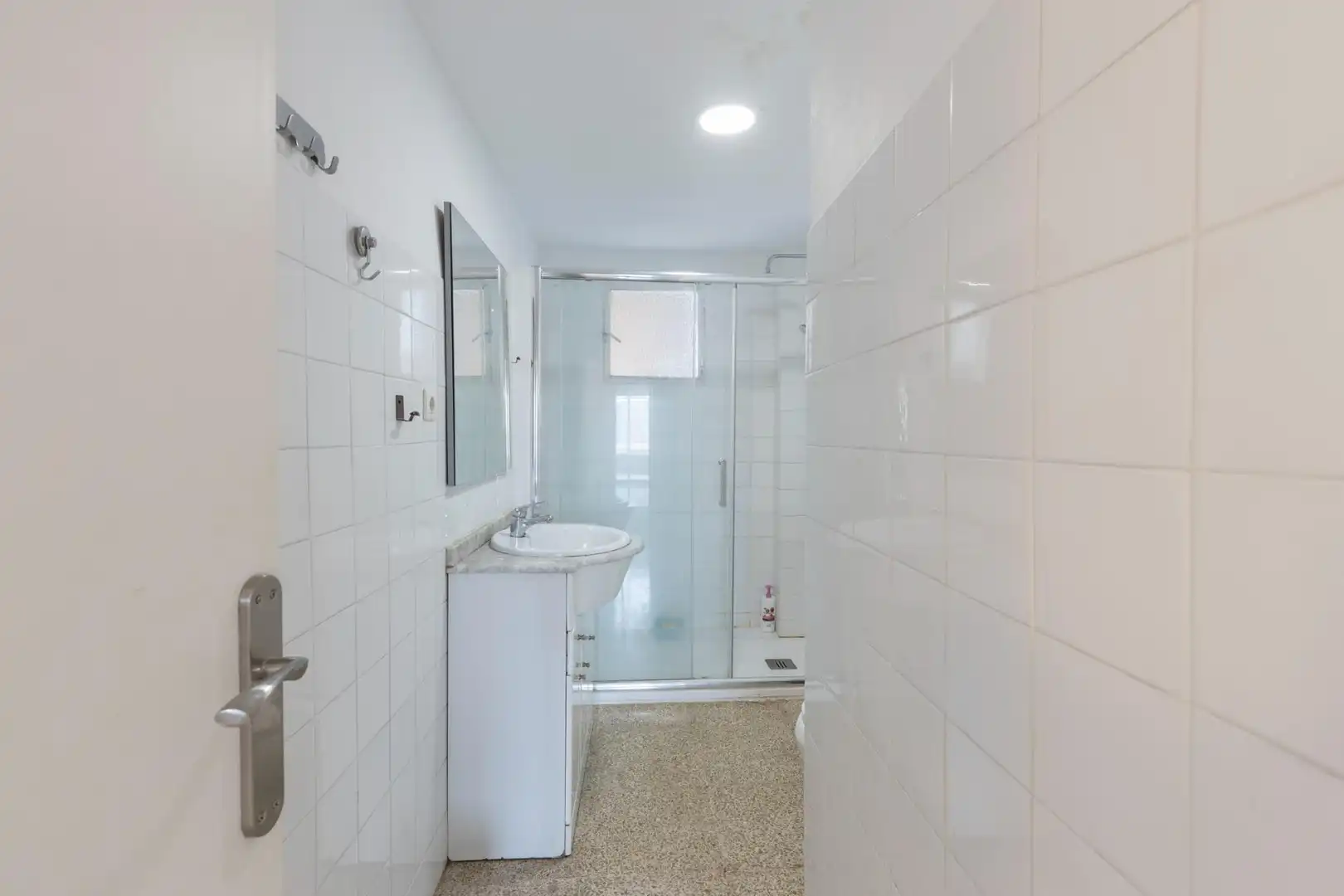 Baño de Piso en venta en Granada con Terraza y Balcón