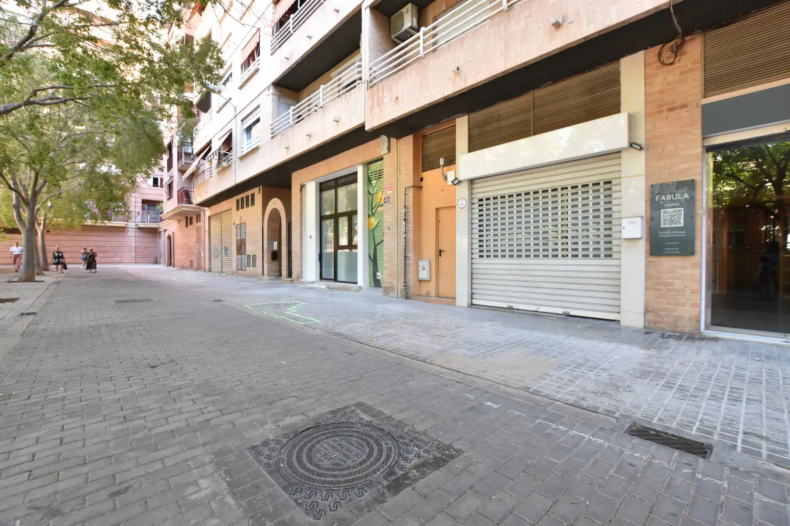 Exterior view of Commercial properties for sale in Valencia