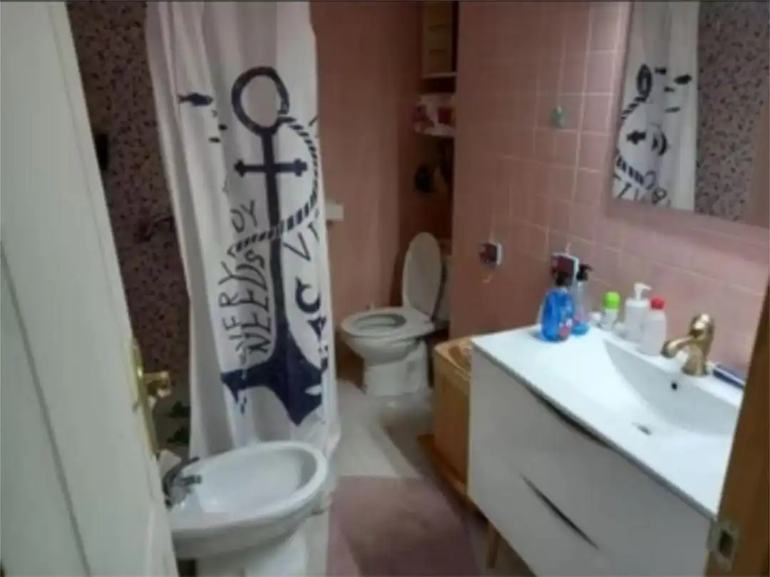 Bany de Pis en venda en Alzira amb Aire condicionat, Terrassa i Balcó