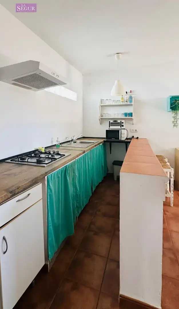Cuina de Casa o xalet en venda en Barbate amb Jardí privat, Terrassa i Moblat
