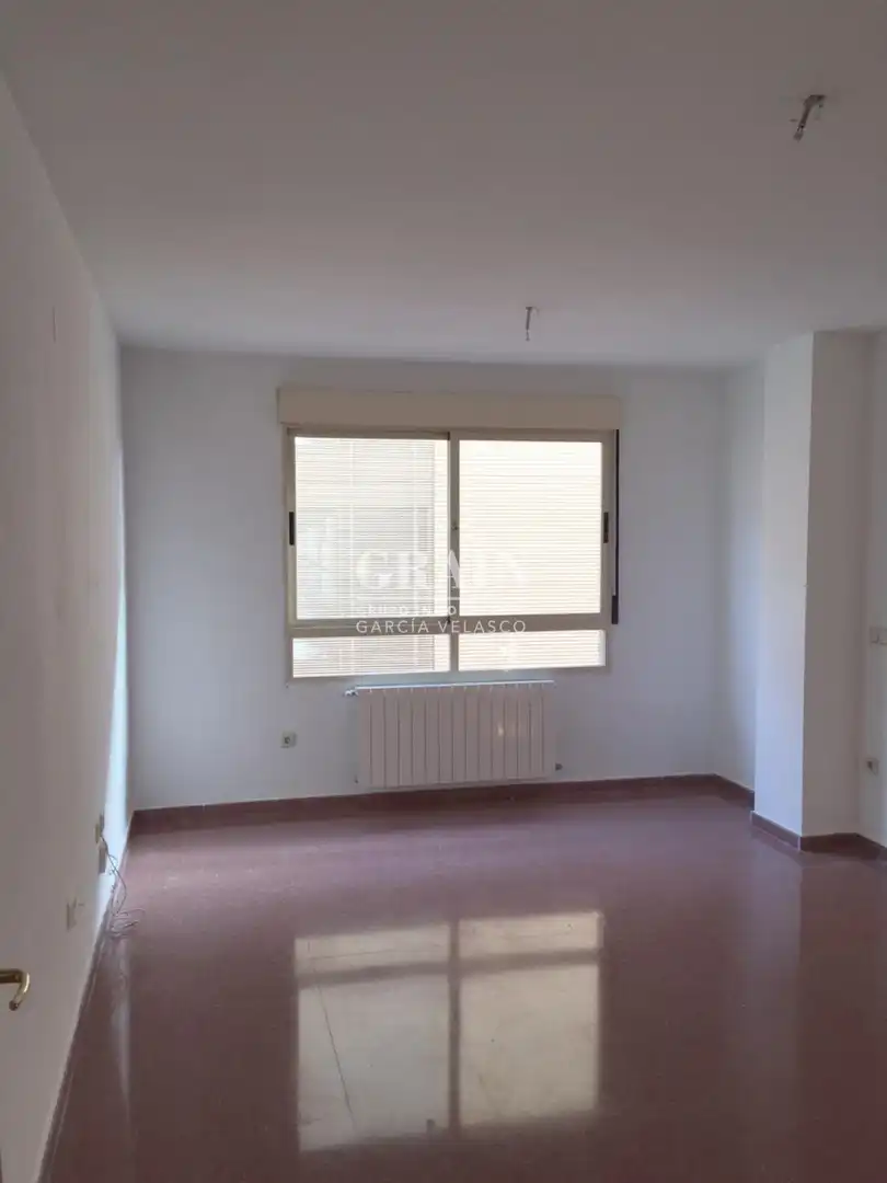 Habitación de Piso en venta en Albacete con Calefacción