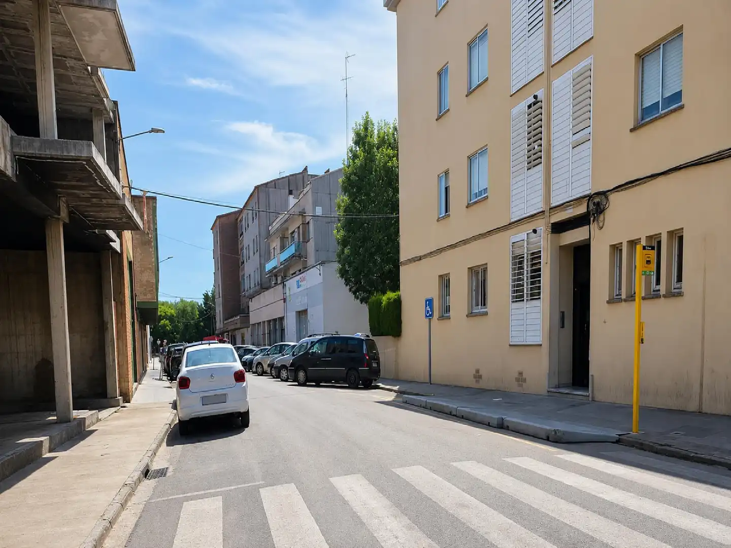 Vista exterior de Piso en venta en Figueres con Terraza