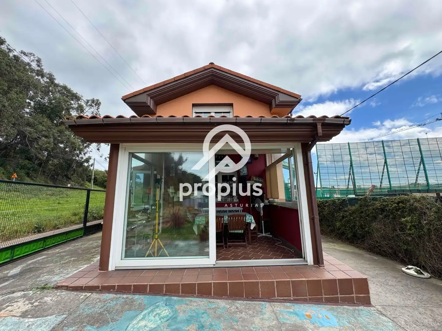 Houses for sale in Avilés  with Heating, Private garden and Parquet flooring