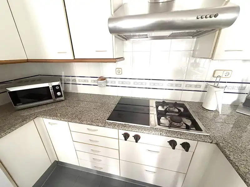 Kitchen of Attic for rent in Barcelona  with Air Conditioner, Heating and Parquet flooring