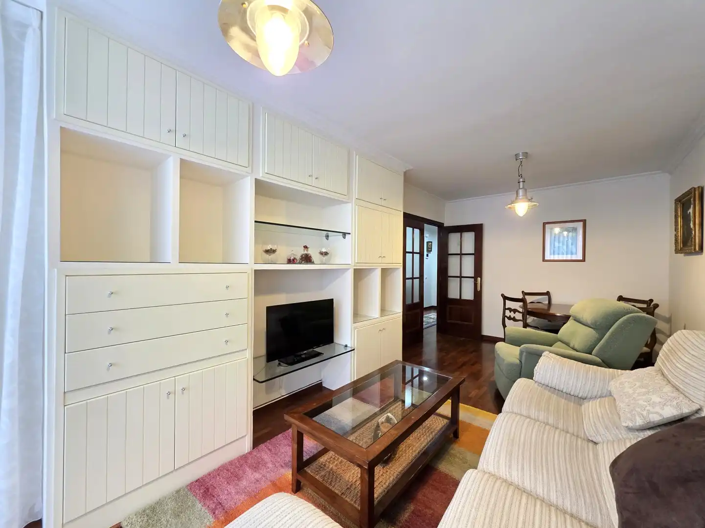 Wohnzimmer von Wohnung zur Miete in Sur
