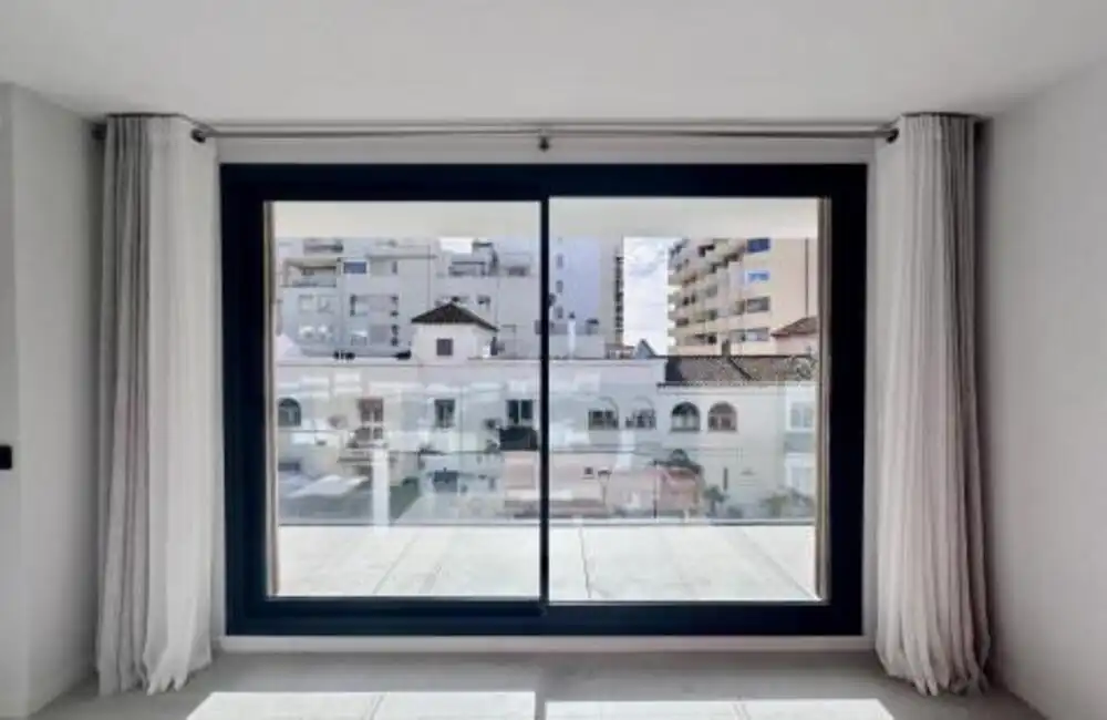 Terraza de Apartamento de alquiler en Marbella con Aire acondicionado, Terraza y Piscina