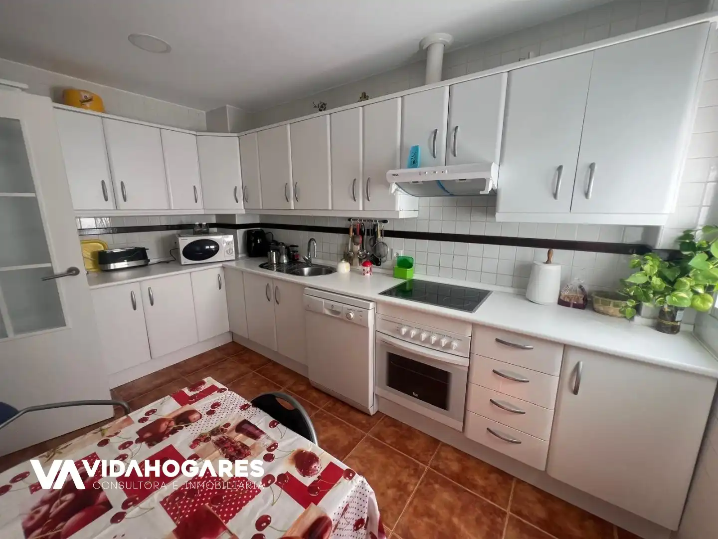 Kitchen of Flat for sale in Rota  with Air Conditioner, Terrace and Storage room