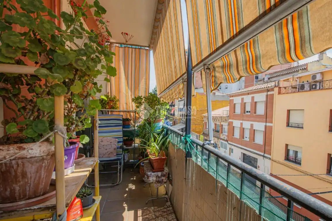 Terraza de Piso en venta en Rubí con Calefacción, Parquet y Amueblado
