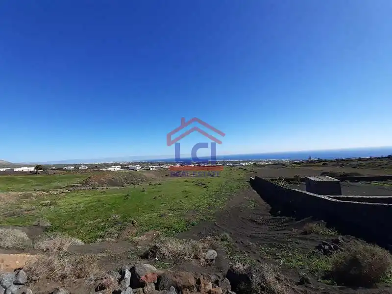Land for sale in Tías