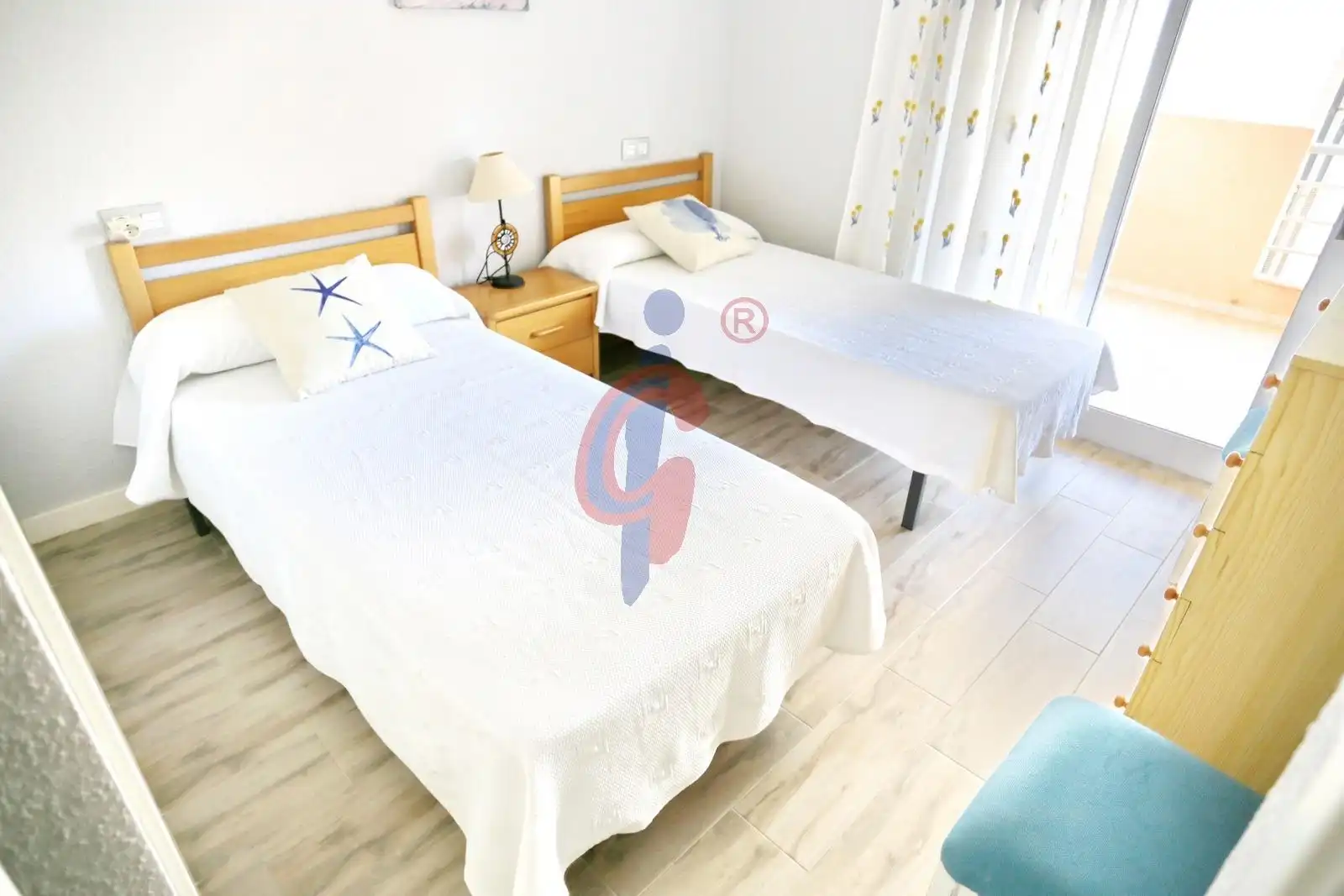 Bedroom of Apartments for sale in Guardamar del Segura  with Terrace, Storage room and Furnished
