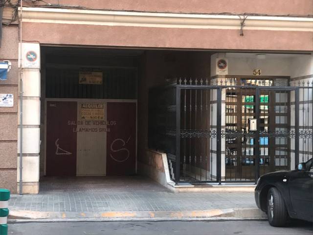 Garaje en Alquiler en Carrer Benito Pérez Galdós, 54 en Pont Nou - Corazón de Jesús