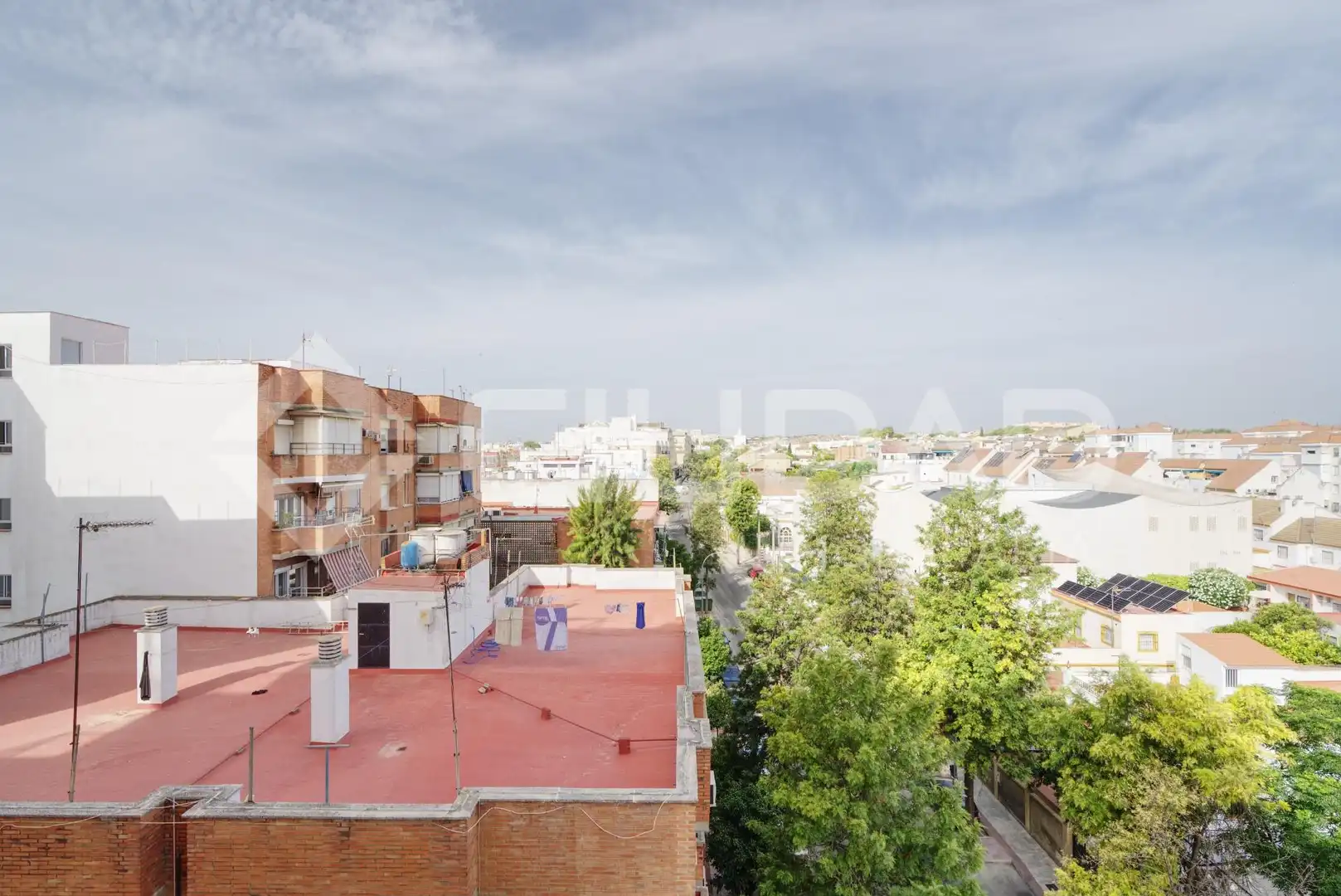 Vista exterior de Pis en venda en San Juan de Aznalfarache amb Terrassa