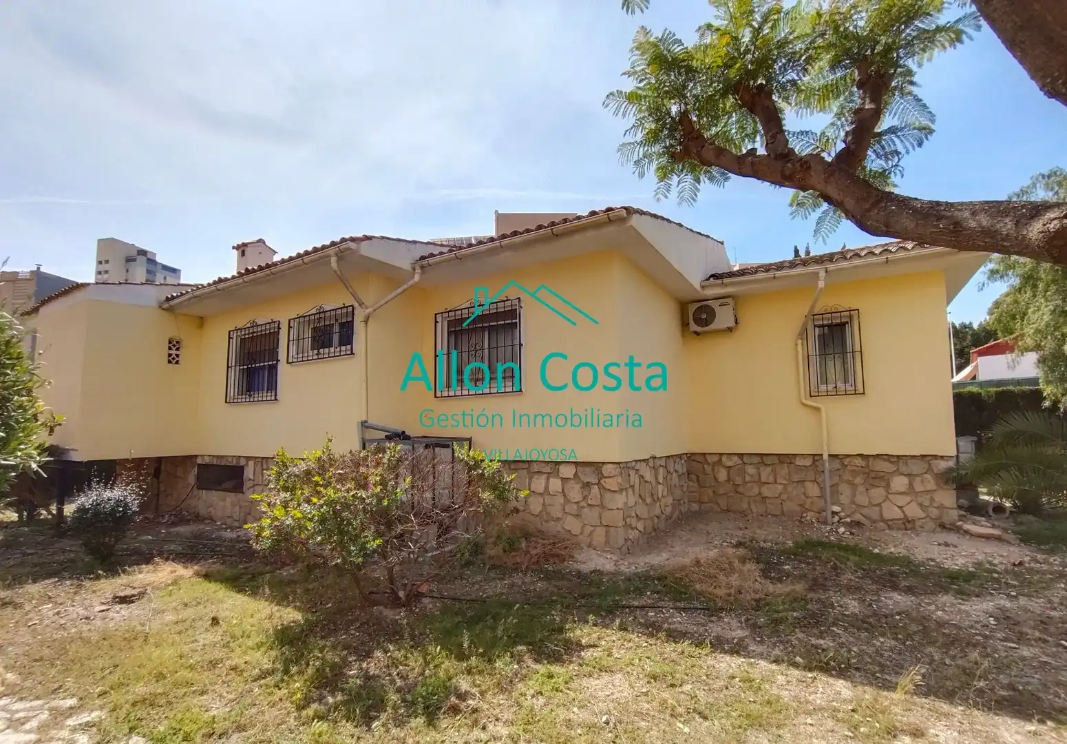 Vista exterior de Casa o chalet en venta en Benidorm con Aire acondicionado, Terraza y Trastero