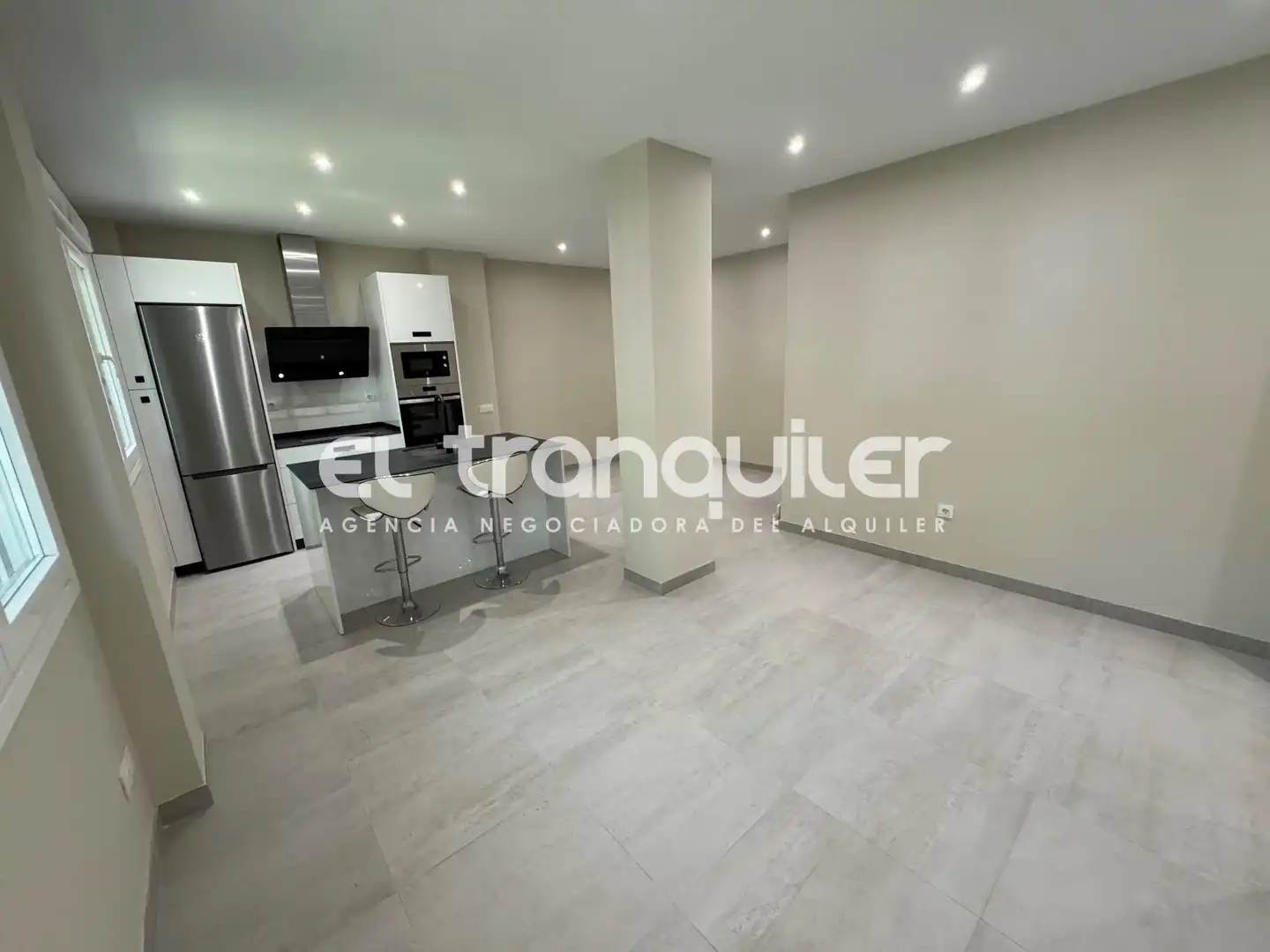 Kitchen of Flat for rent in Alcobendas  with Air Conditioner, Washing machine and Alarm