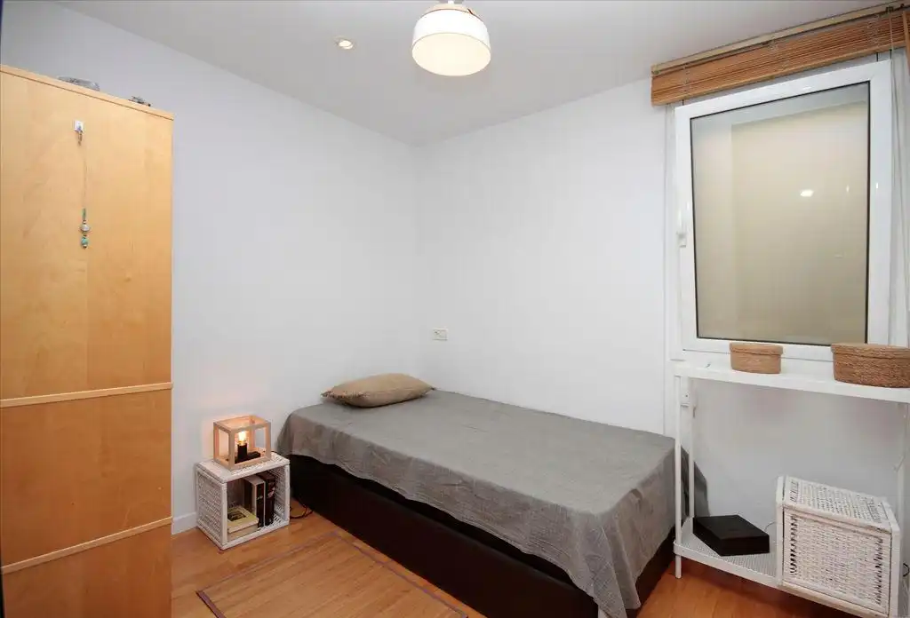Habitación de Ático en venta en Barcelona con Aire acondicionado, Calefacción y Parquet