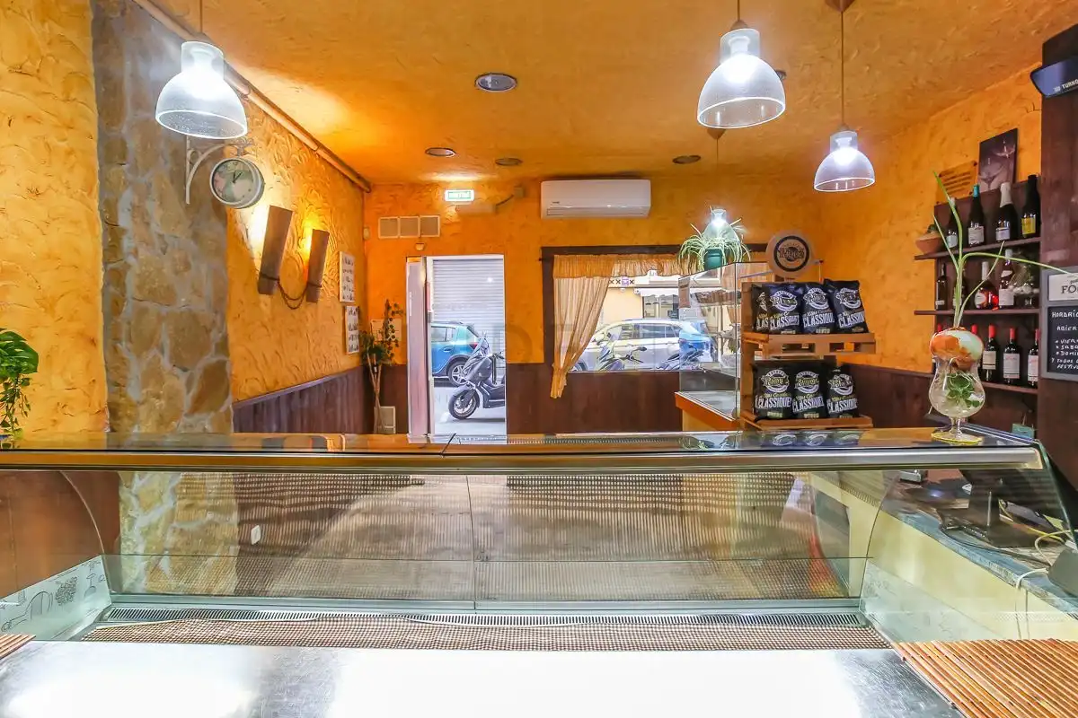 Business premises for sale in La Geltrú - Sant Jordi, imagen 2