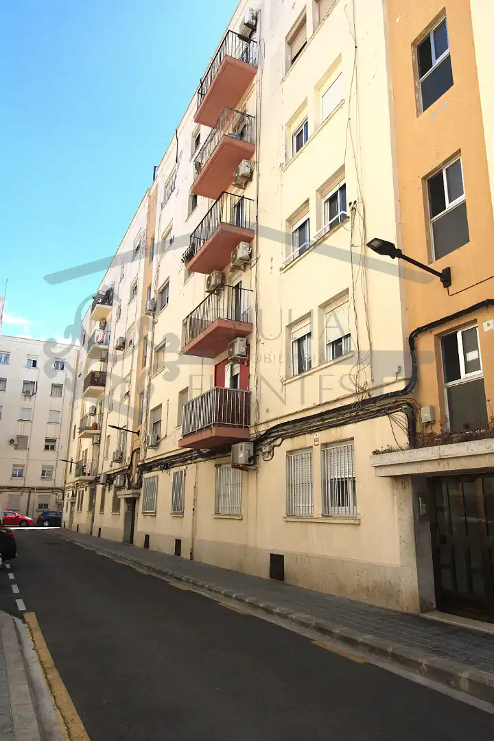Vista exterior de Piso en venta en Valencia