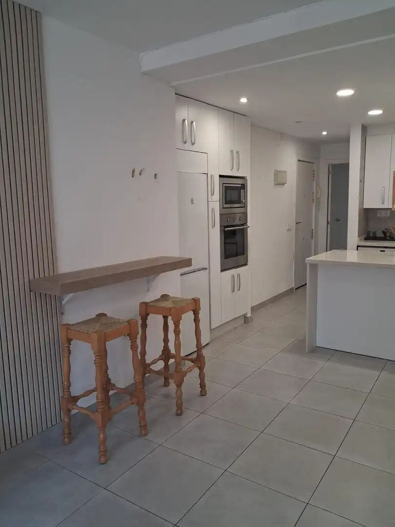 Cuina de Pis de lloguer en Cádiz amb Aire condicionat, Moblat i Balcó