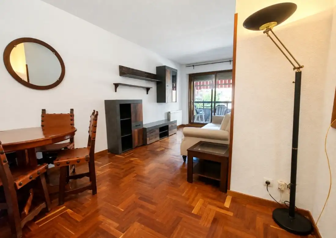 Wohnzimmer von Wohnungen zur Miete in Madrid mit Klimaanlage, Heizung und Parkett