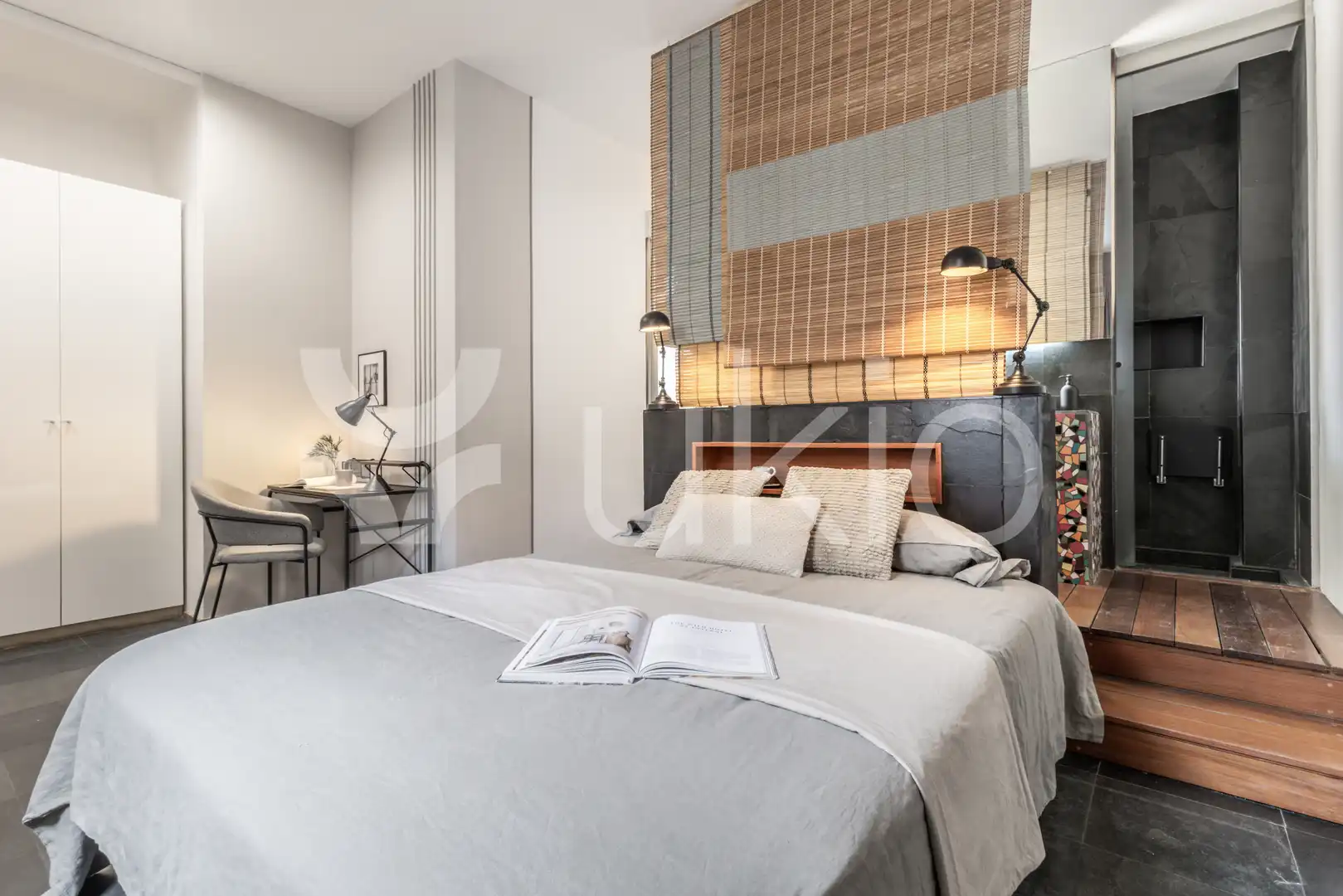 Appartement compact à louer à Calle de la Reina, imagen 3