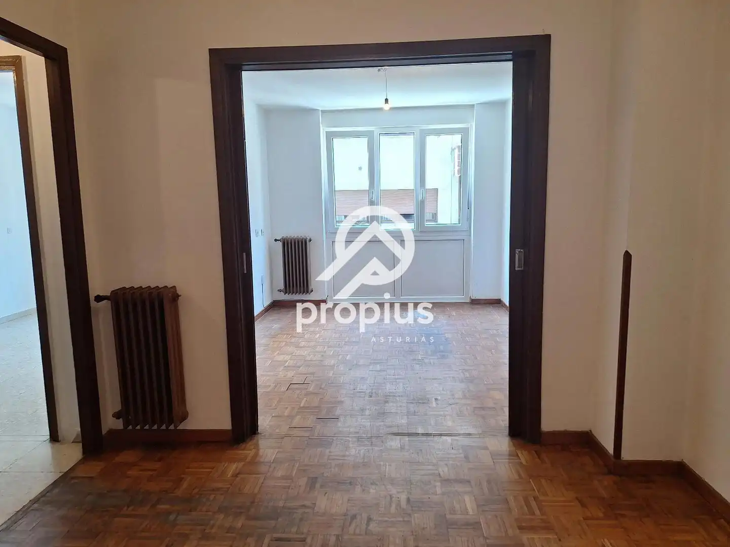 Piso en venta en Severo Ochoa, Parres