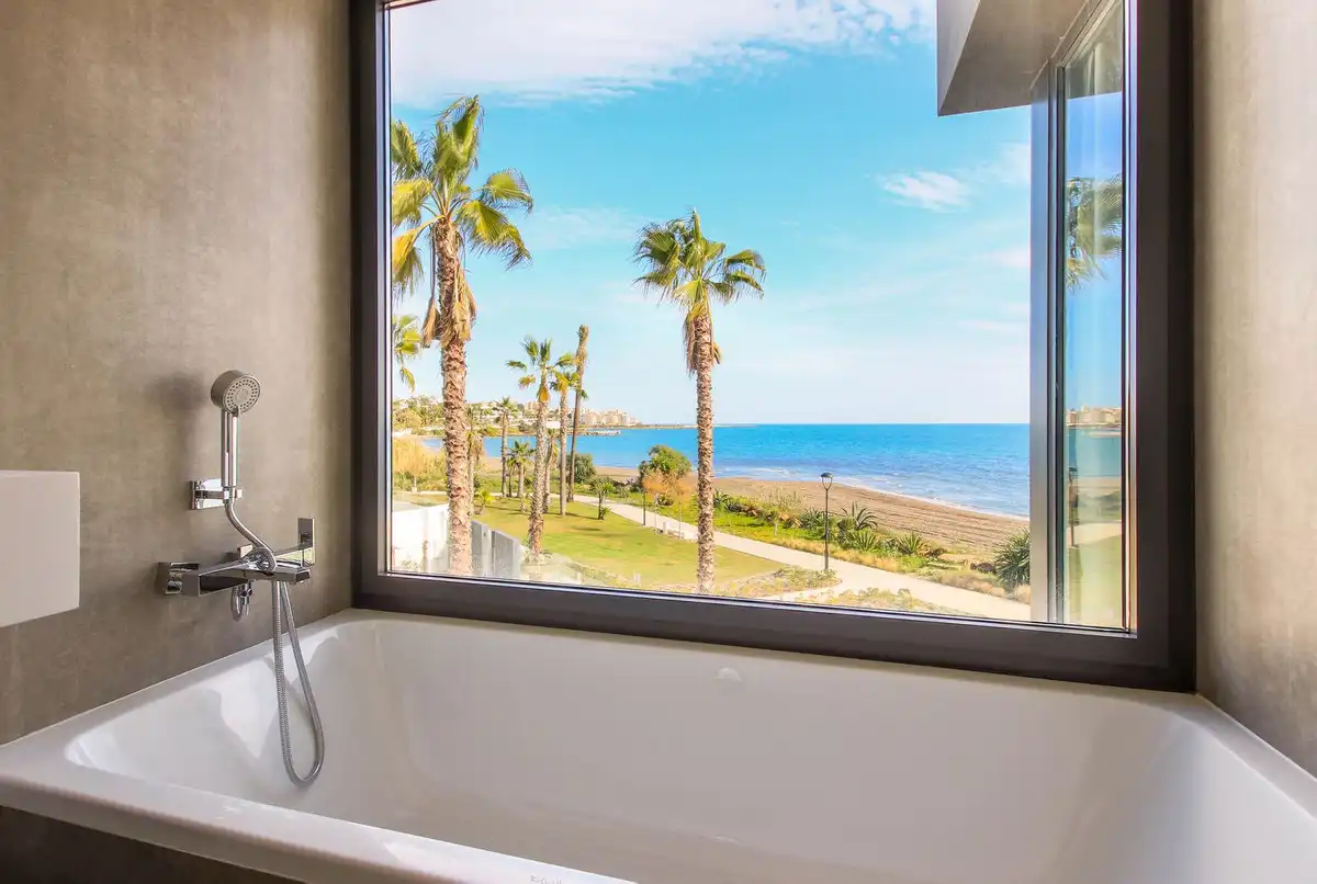 Terraced house with pool for sale in Estepona - Estepona,Centro,Urbanizacion Playa de Guadalobon, imagen 10