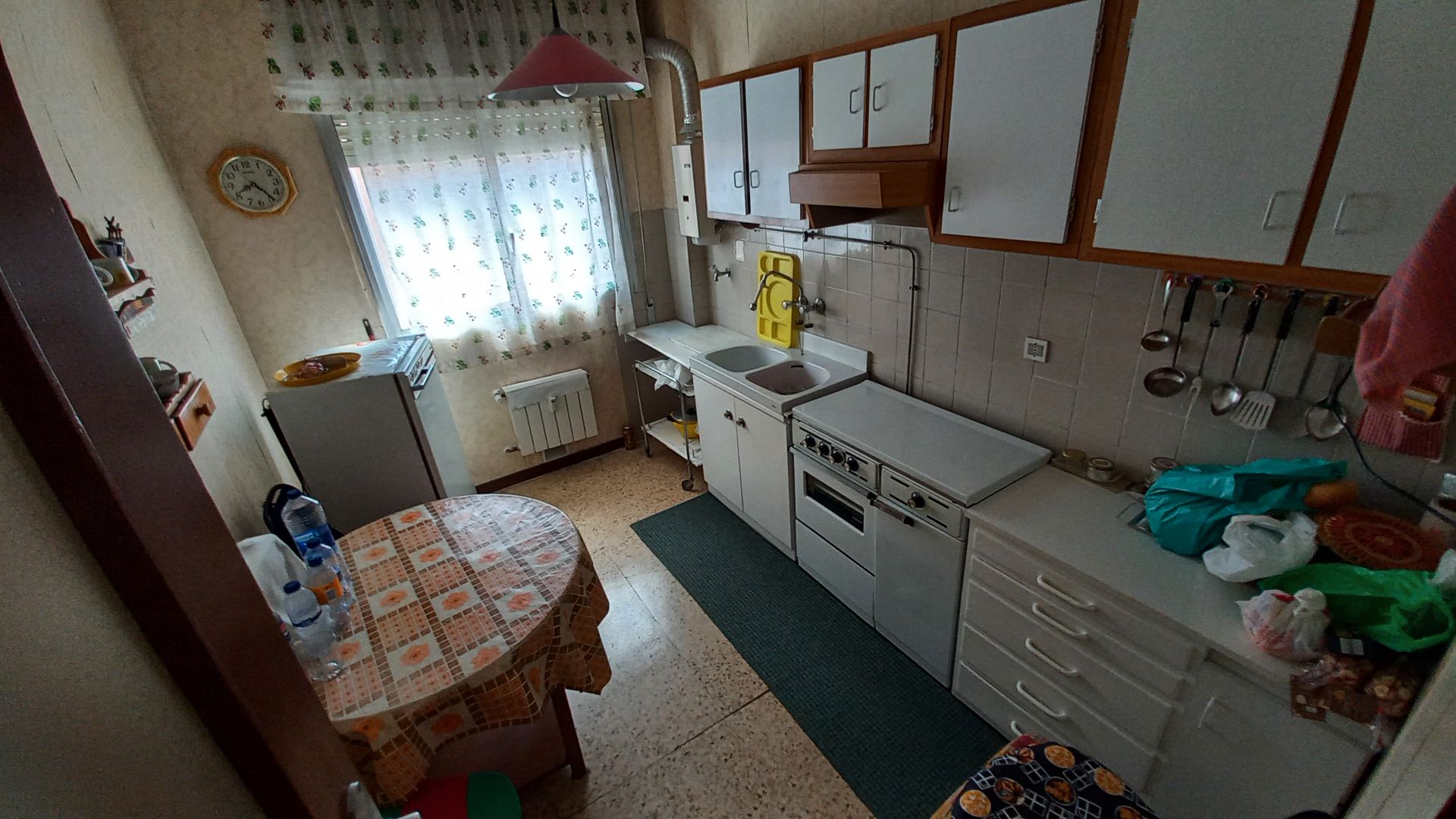 Kitchen of Flat for sale in Zamora Capital   with Heating, Furnished and Oven