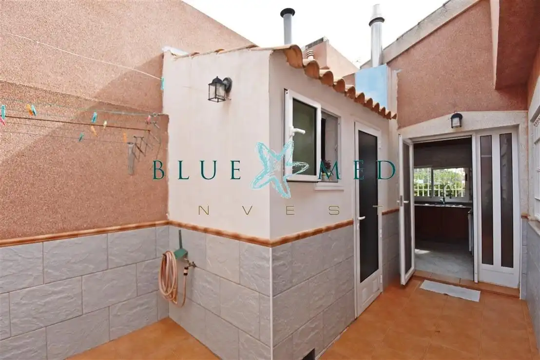 Vista exterior de Casa o xalet en venda en Mazarrón amb Aire condicionat, Calefacció i Terrassa